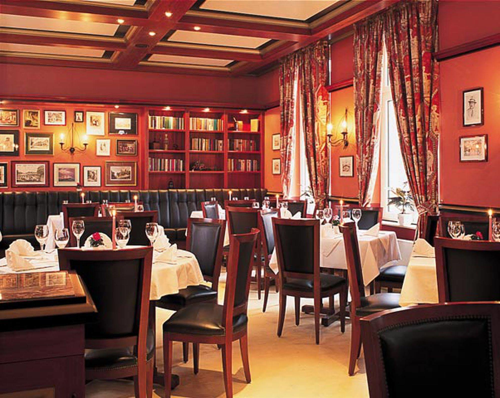 Sorat Hotel Brandenburg Brandenburg  Restaurant photo